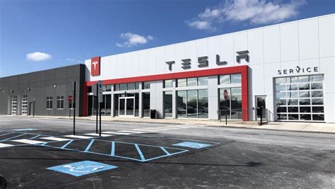 Tesla opens newest Delaware Valley dealership in Warminster.